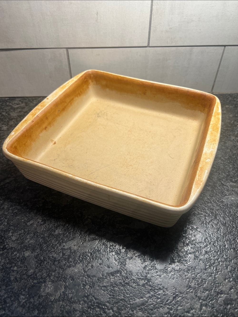 9x9 square baking stone by Pampered Chef. Seasoned ! Heritage Collection